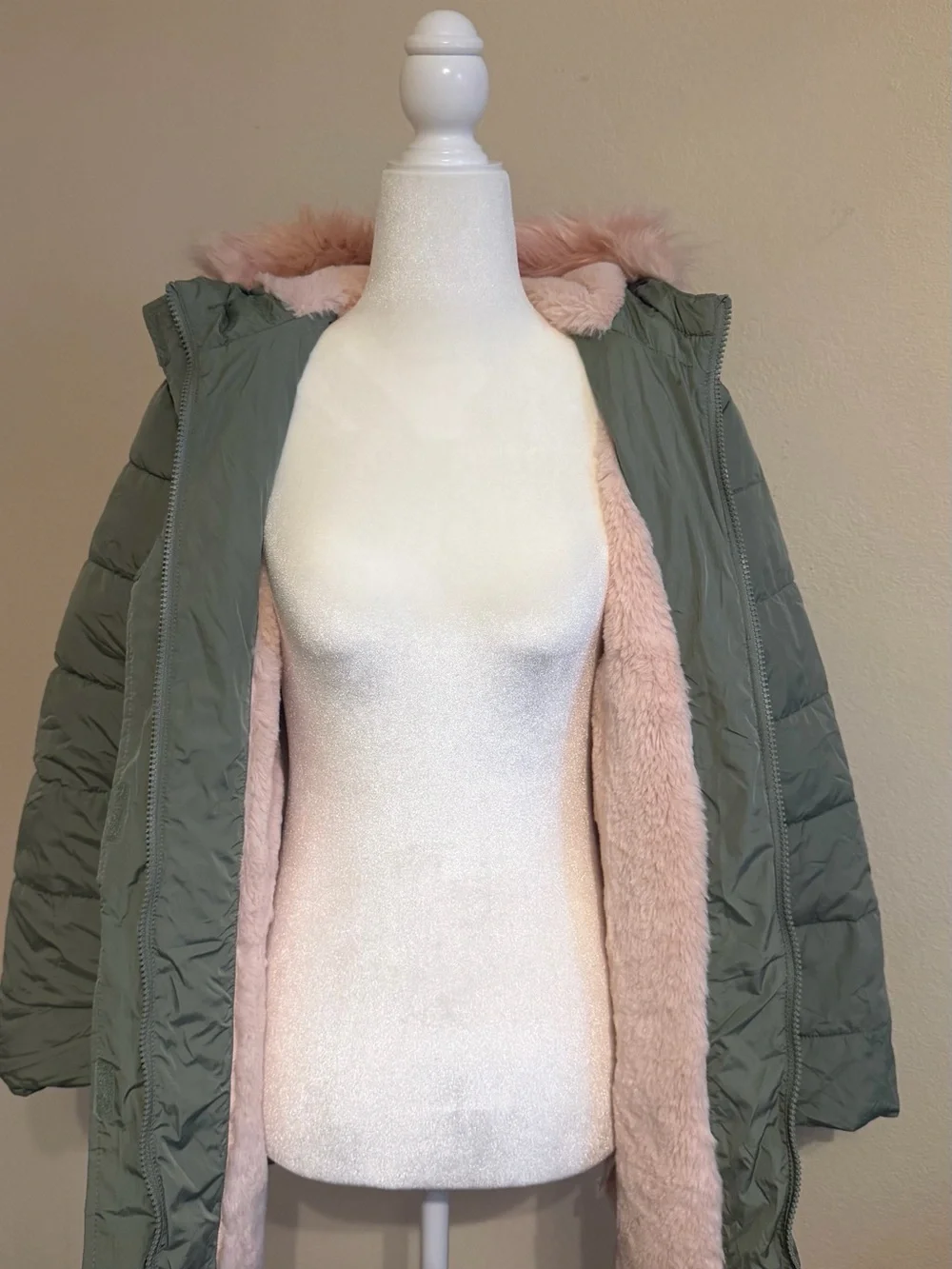 Children’s Place Girls Long Sleeve Faux Fur Hooded Long Puffer Jacket
